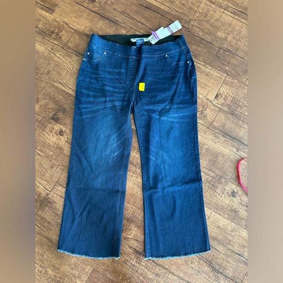 NWT | Blueberry Denim Rinse Wash Fringe-Trim Bootcut Jeans - Picture 5 of 10